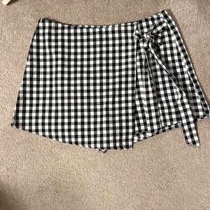 SHEIN Gingham Tie Skort